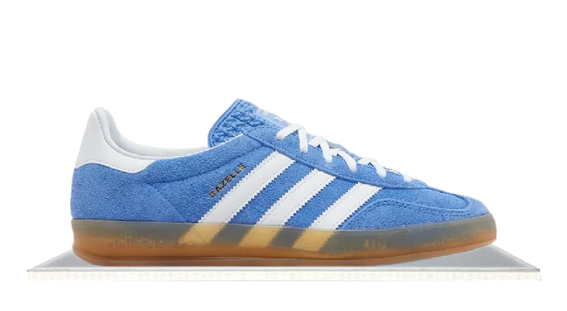 Men's soccer - inspired sneakers with a studded soleAdidas Gazelle Indoor Blue Fusion