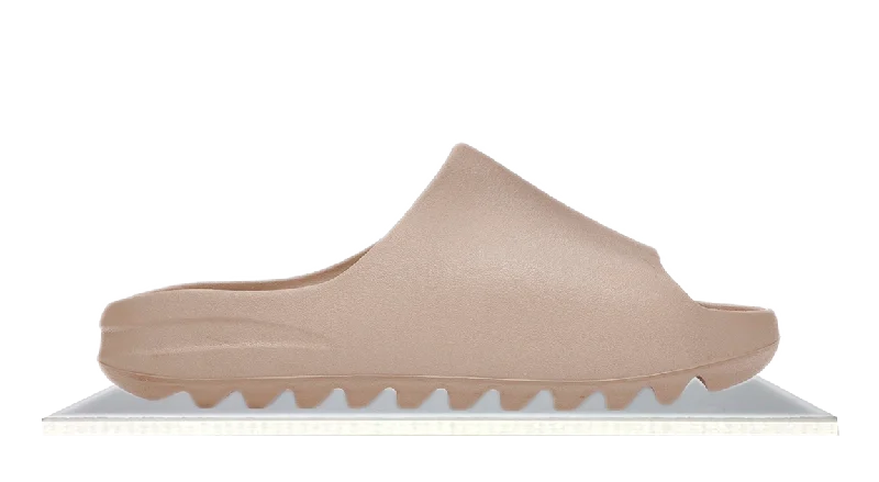 Men's retro - style sneakers inspired by the 80sYeezy Slide Pure (NEW)