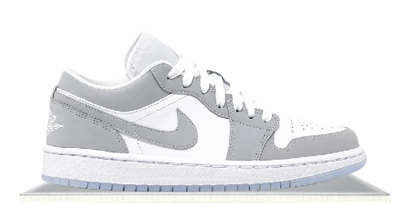 Men's multi - colored sneakers with a gradient effectAir Jordan 1 Low Wolf Grey