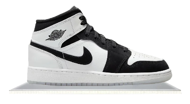 Men's track - and - field sneakers with a spike - compatible soleAir Jordan 1 Mid Silver Diamond