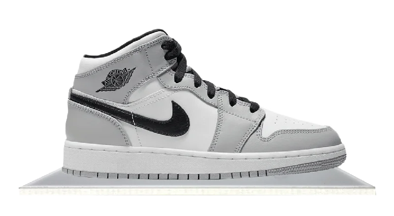 Men's multi - colored sneakers with a gradient effectAir Jordan 1 Mid Smoke Grey