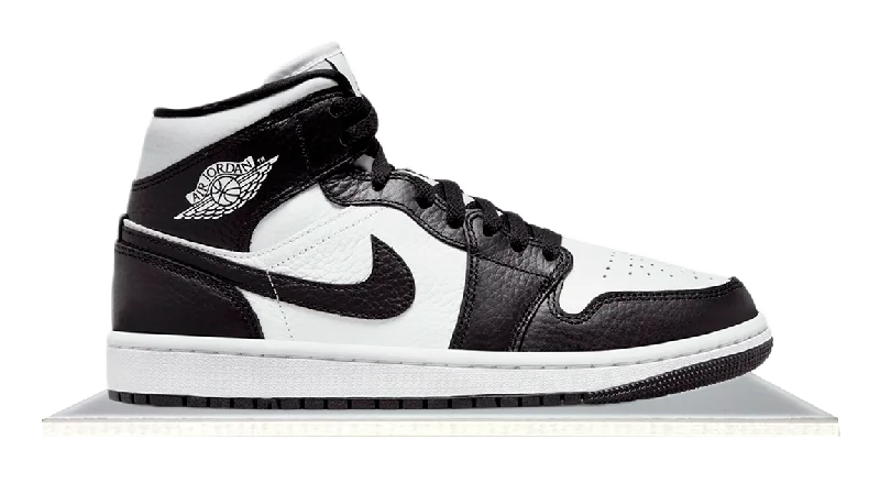 Men's tennis sneakers with a non - slip outsoleAir Jordan 1 Mid Split Black White