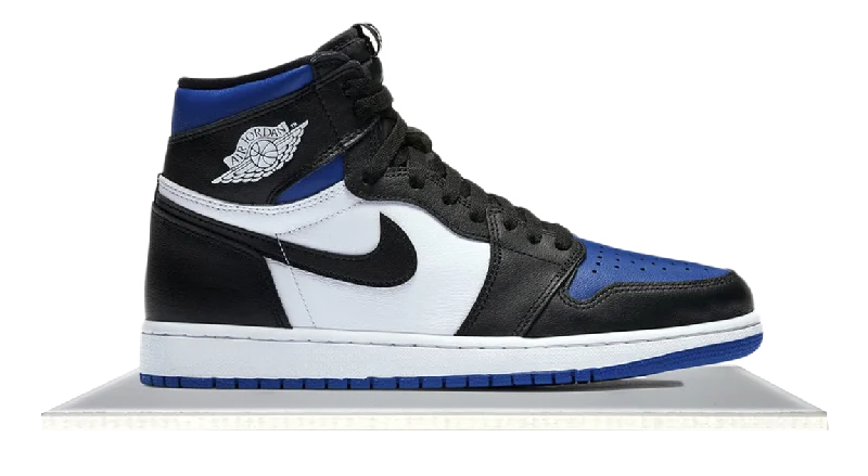 Men's sneakers with a removable insole for easy cleaningAir Jordan 1 High Royal Toe