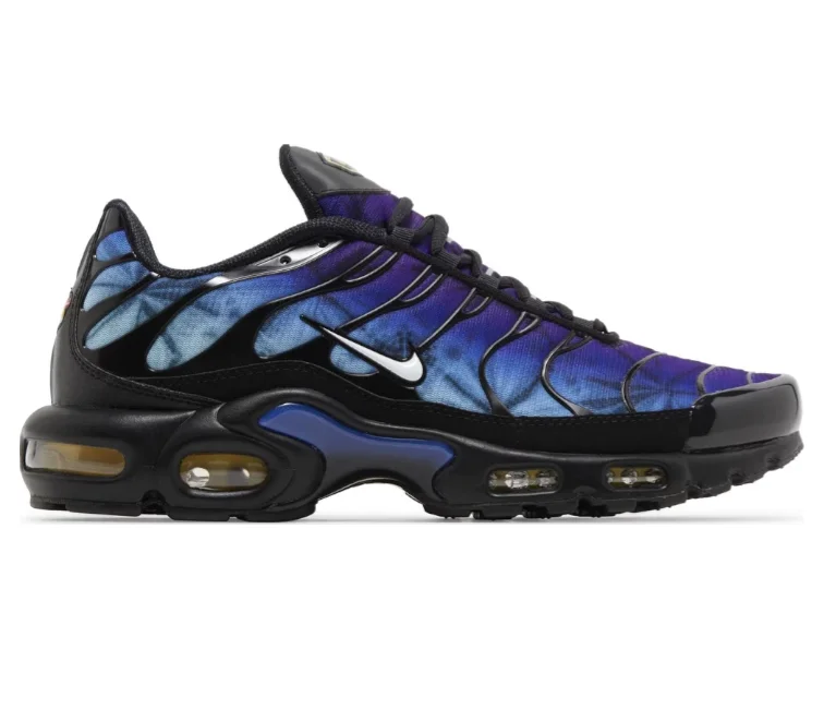 Men's lifestyle sneakers with a premium material constructionMen's Nike Air Max Plus TN (25th Anniversary)