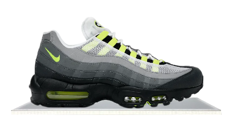 Men's chunky - sole sneakers for a trendy lookAir Max 95 OG Neon (2020)