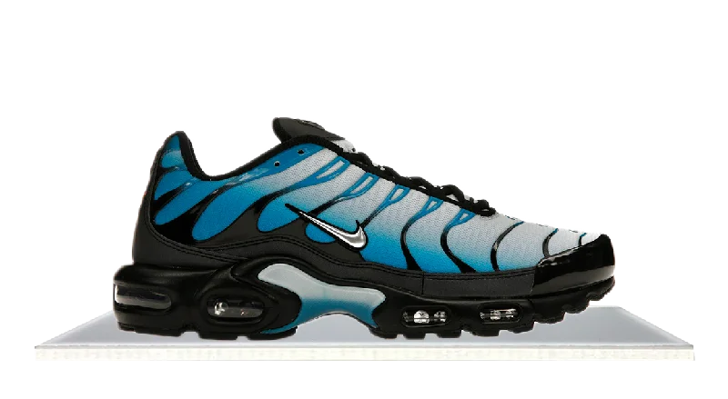 Men's camo - print sneakers for an edgy styleAir Max Plus TN Blue Gradient