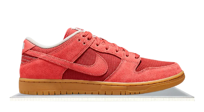 Men's adjustable - strap sneakers for a customized fitSB Dunk Low Adobe