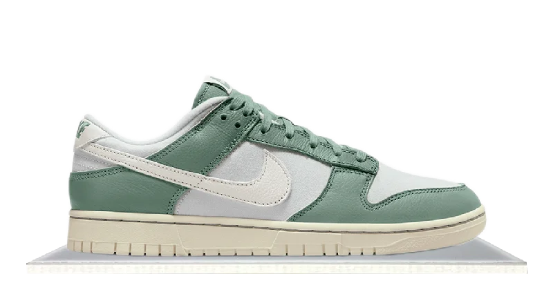 Men's waterproof sneakers for rainy daysDunk Low Mica Green