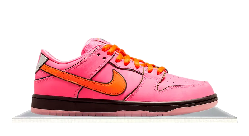 Men's skateboarding sneakers with a vulcanized soleSB Dunk Low x The Powerpuff Girls 'Blossom'