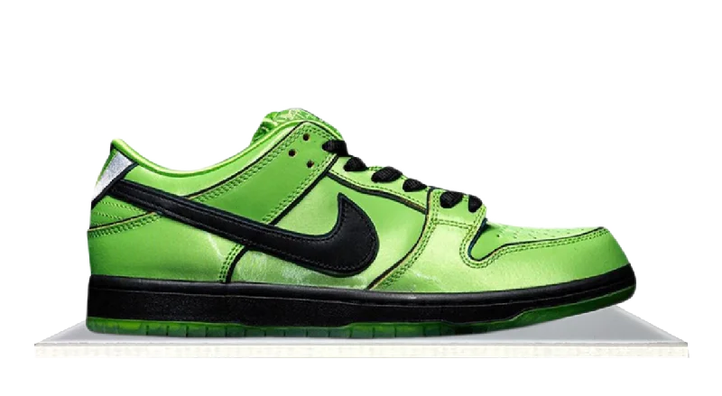 Men's chunky - sole sneakers for a trendy lookSB Dunk Low x The Powerpuff Girls 'Buttercup'