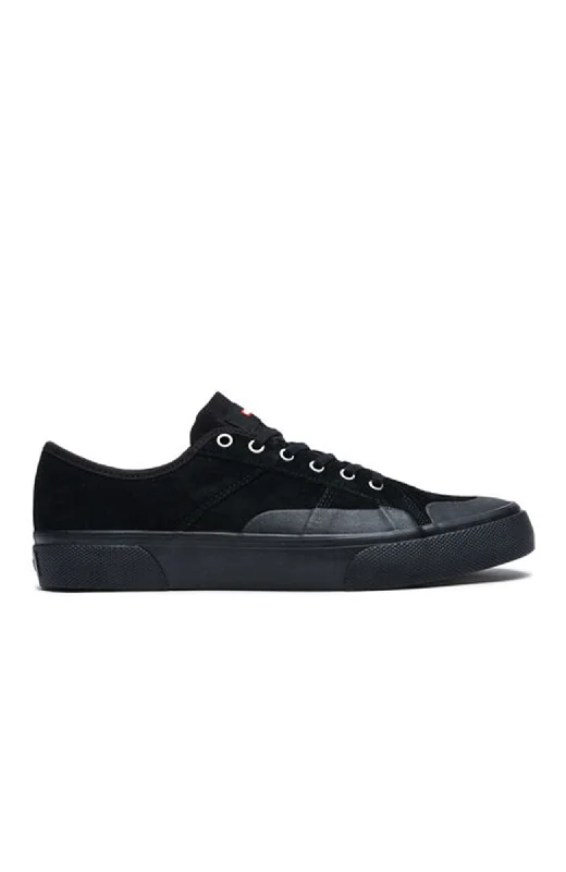 Men's classic - style sneakers with a modern twistSurplus Black Wolverine