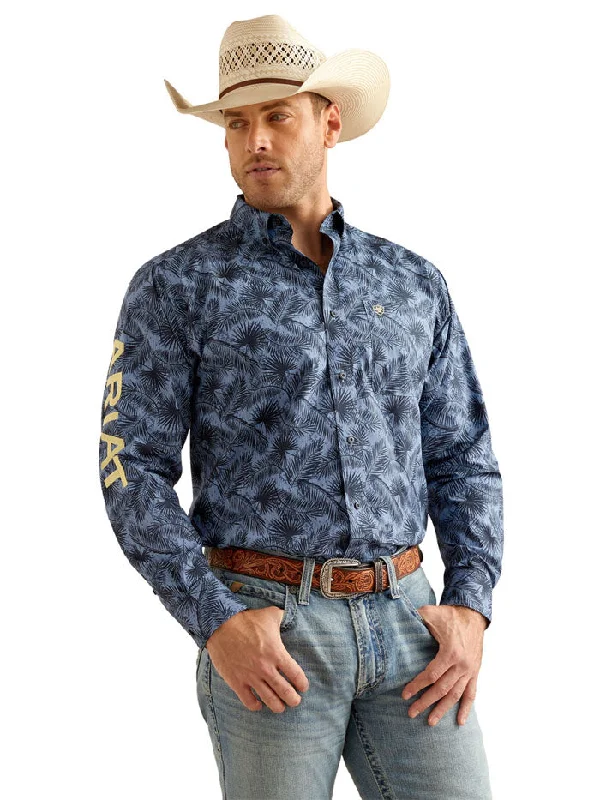 Vintage - style men's western boots with a square toe and spur ledgeAriat 10048393 Mens Team Garett Classic Fit Shirt Blue