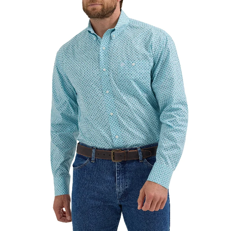 Alligator - embossed men's western boots for a bold statementWrangler Men's Light Blue Geometric Print Shirt