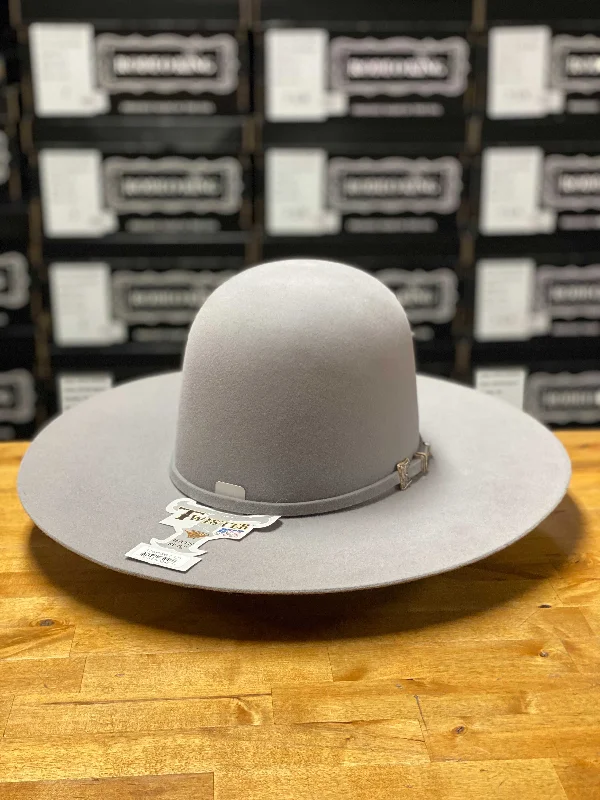 Men's western boots with a traditional western boot silhouette and a polished shineTwister | Grey 10X Open Felt Hat