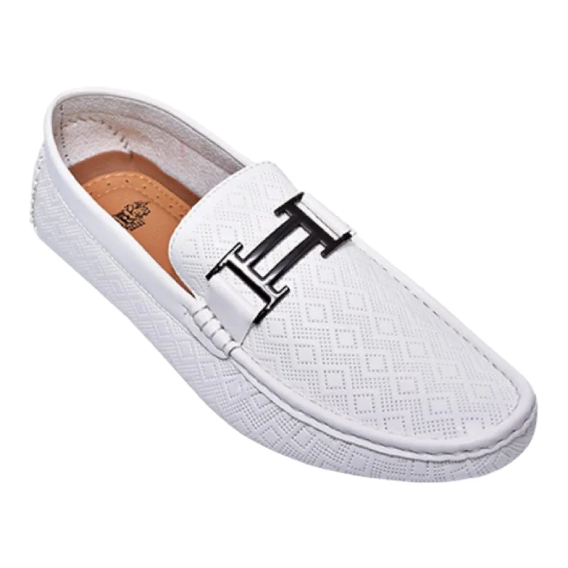 Breathable men's casual shoes for warm weatherROYAL SHOES: Moccasin Loafer MOC-127