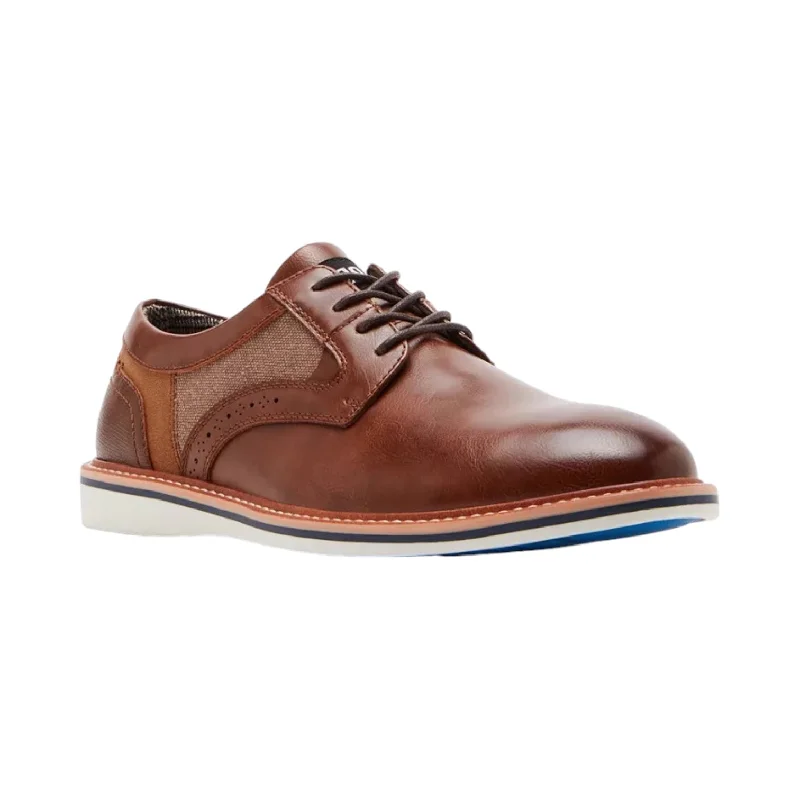 Men's casual shoes with a metallic trimSTEVE MADDEN: Vylla Oxfords